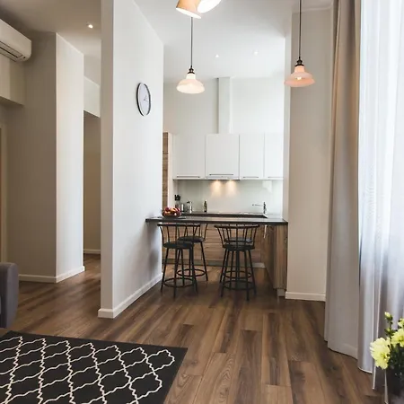Lux - Easy Apartamento